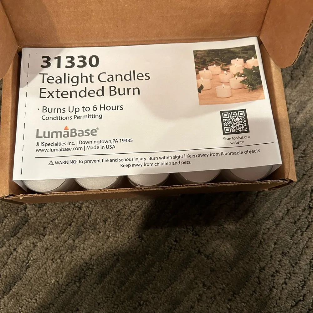 White Tealight Candles - Picture 3 of 4